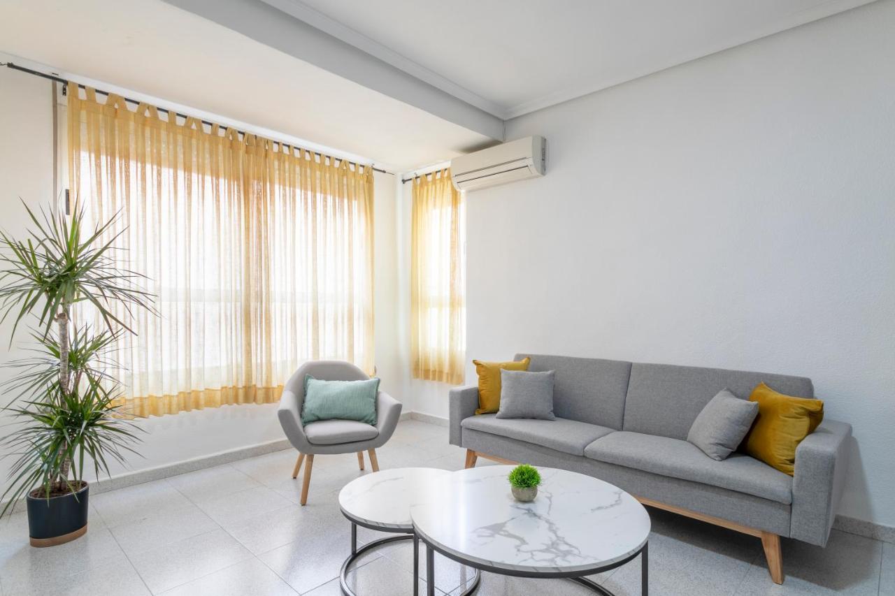 Apartment Las Cigarreras Alicante Bagian luar foto