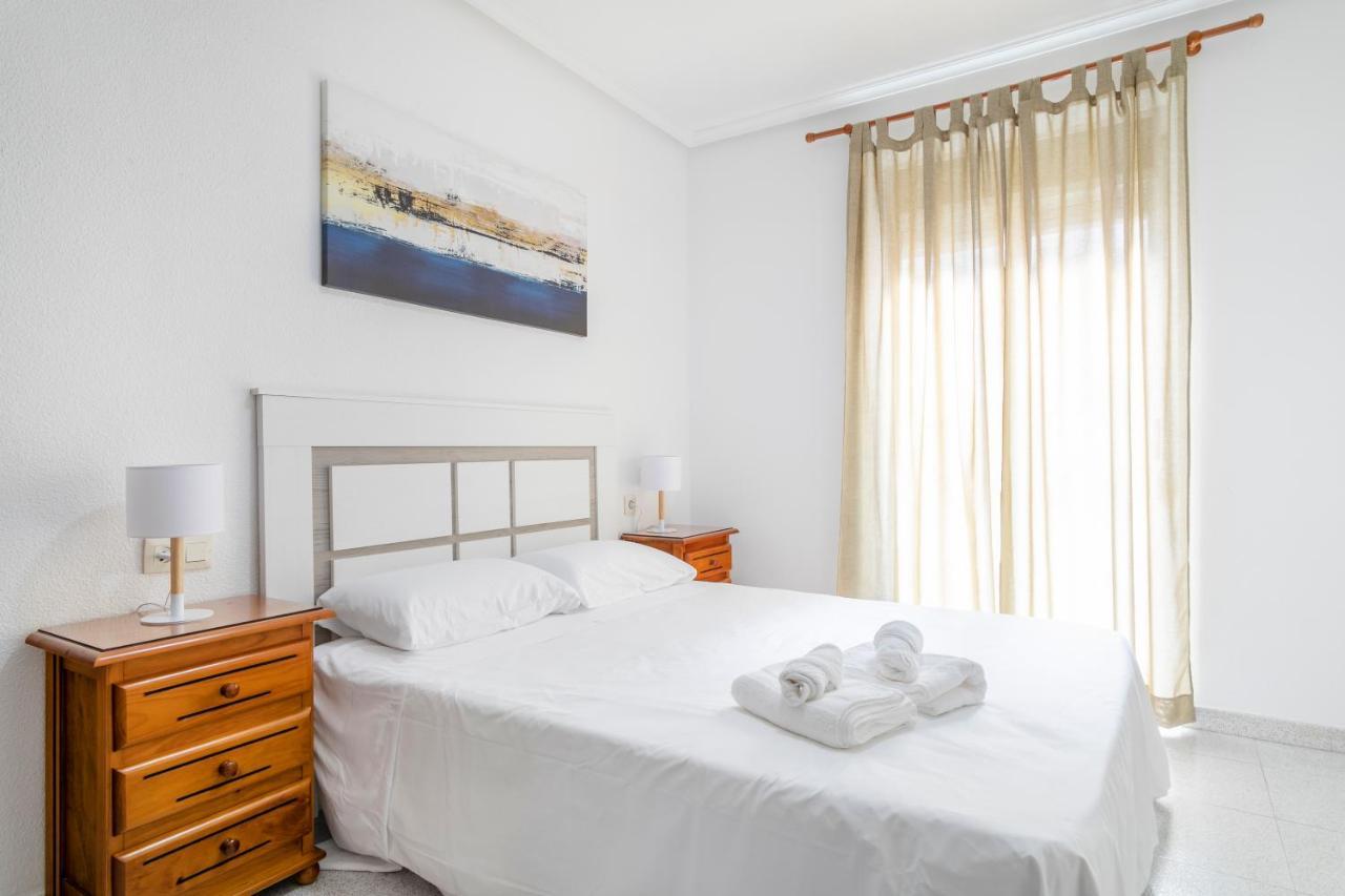 Apartment Las Cigarreras Alicante Bagian luar foto